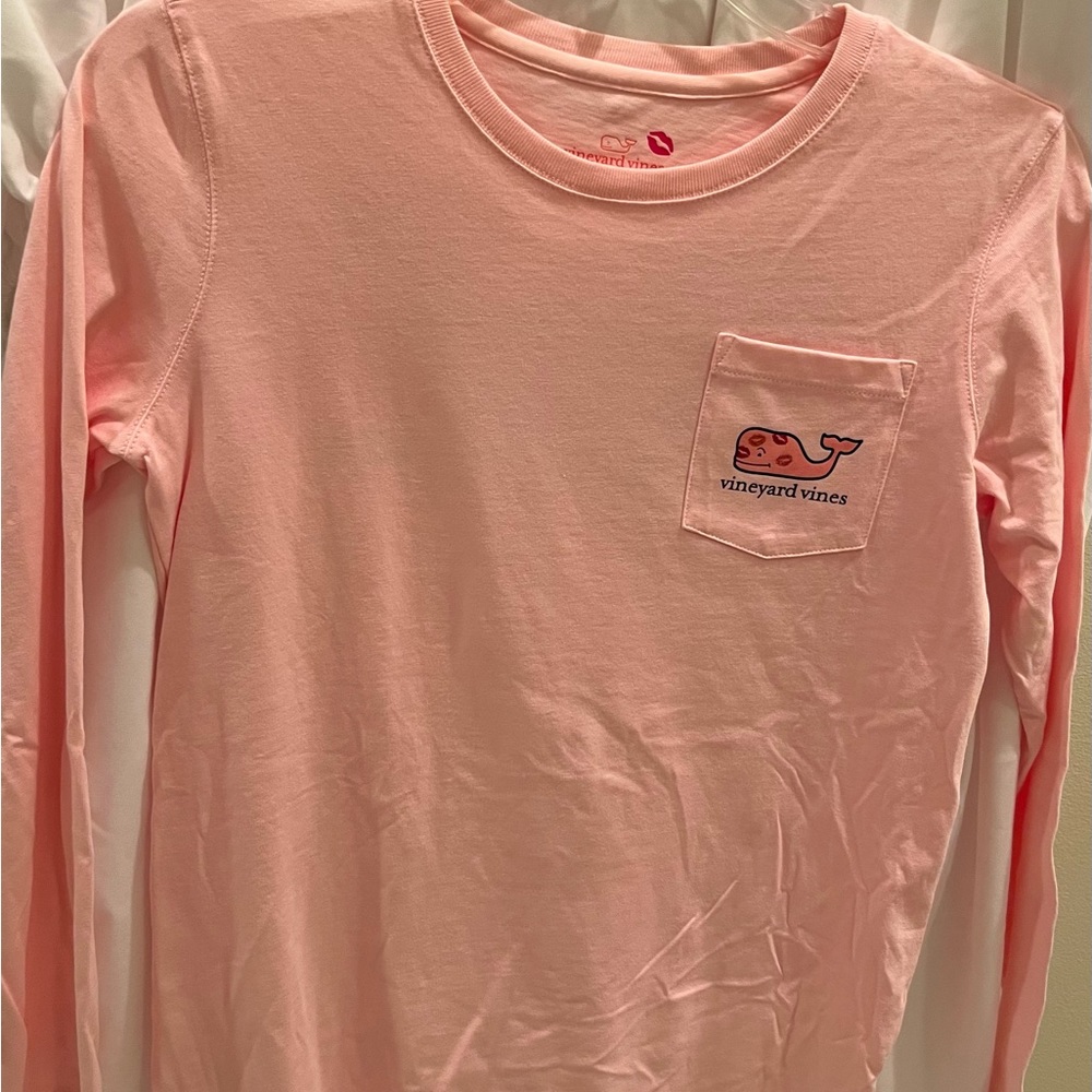 Vineyard, vines, girls, shirt, long sleeve